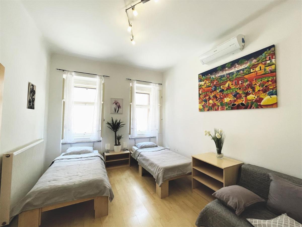 לובליאנה Viktorija City Center Apartment מראה חיצוני תמונה